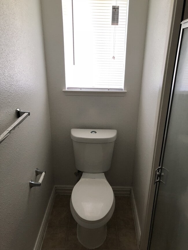 Building Photo - 1715 E Mary Ave