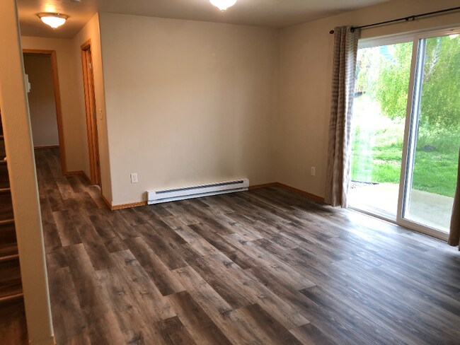 Building Photo - 60 Dayspring Loop