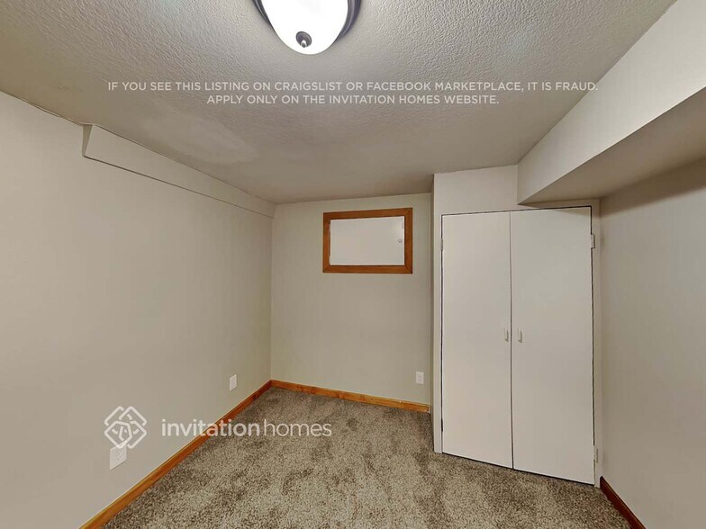 Building Photo - 11333 E Warren Ave