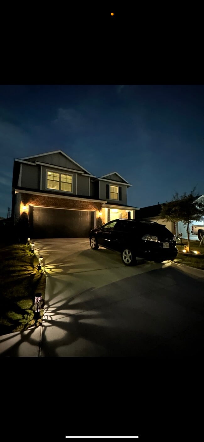 Building Photo - 5946 Larkspur Valley