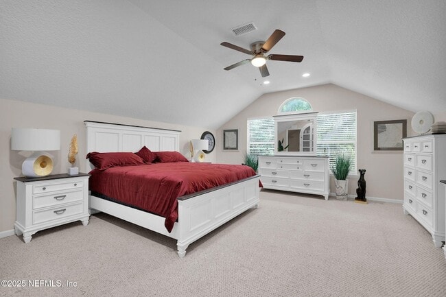 Building Photo - 526 Oakmont Dr