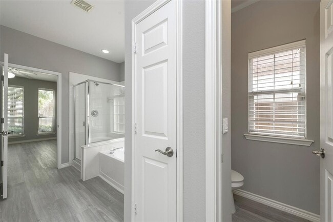 Building Photo - 2313 Hunters Run Dr