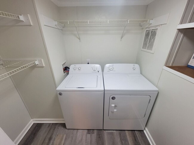 Building Photo - 2 Bedroom 2 Bathroom House (Walkertown, NC)