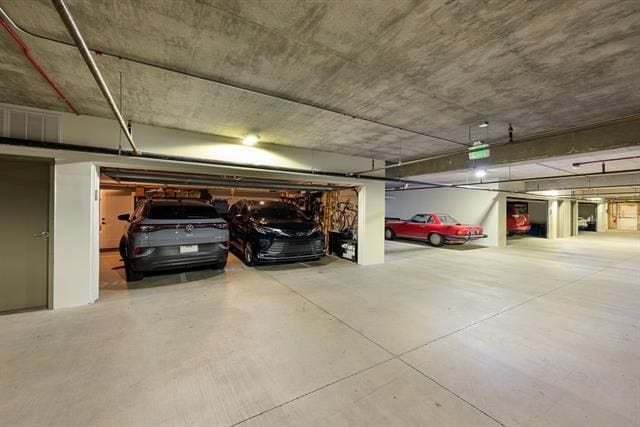 Building Photo - 2850 Lakeside Pkwy