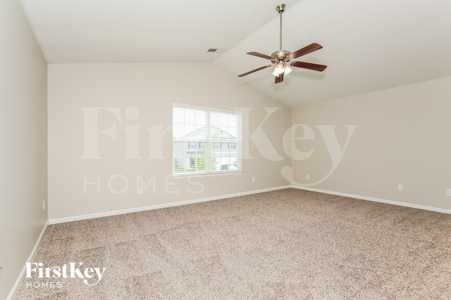 Building Photo - 1547 Kilstrom St