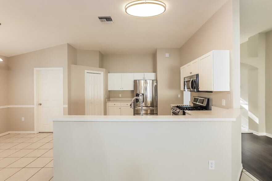 Building Photo - 1616 Hulett Dr