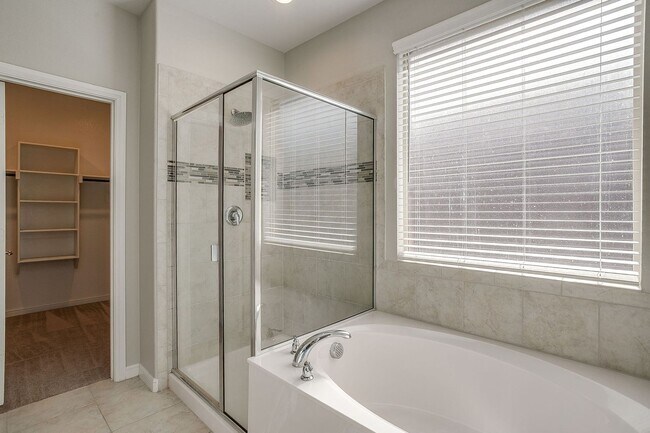 Building Photo - Perfectly located.  3 Bedroom, 2 Bath Home in Twin Mills- Eagle Mountain Saginaw ISD- 76179