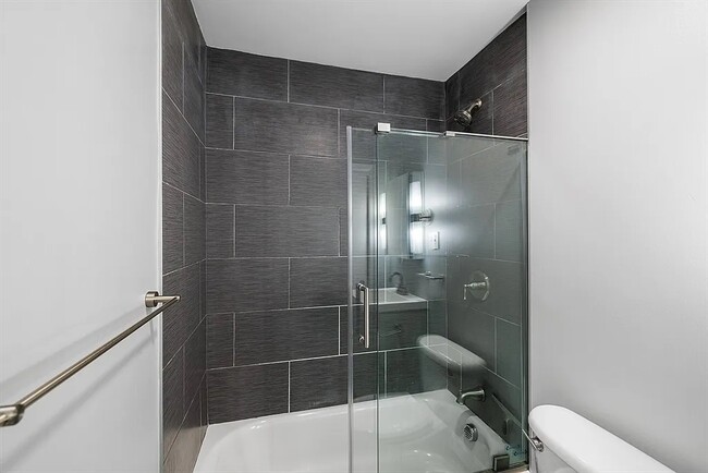 Building Photo - 11 Cogswell Ave