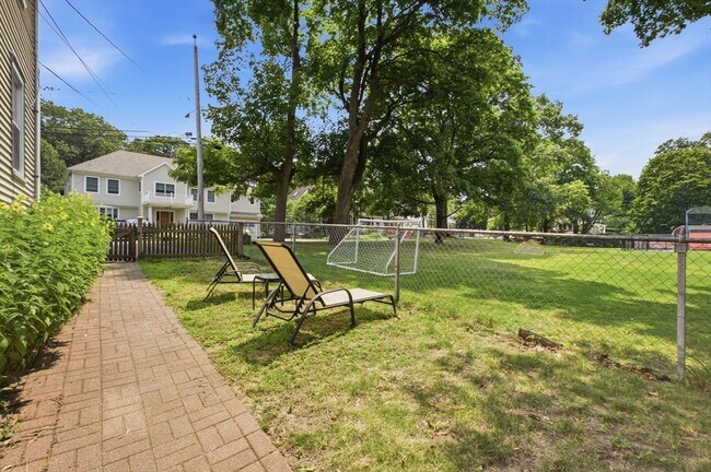 Building Photo - 181 Churchills Ln