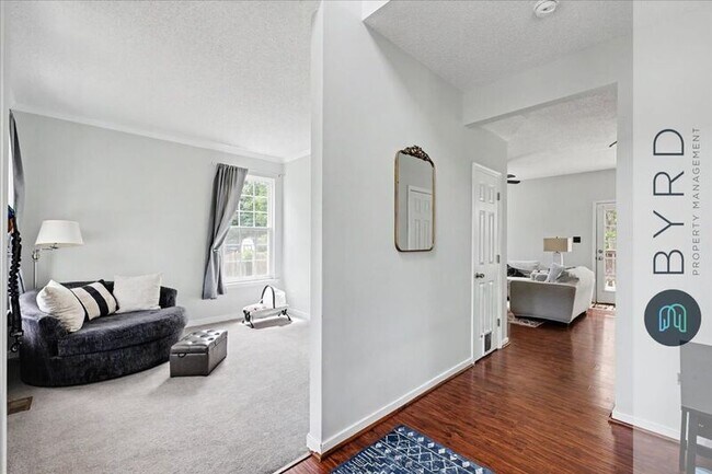 Building Photo - 6794 Sassafras Dr