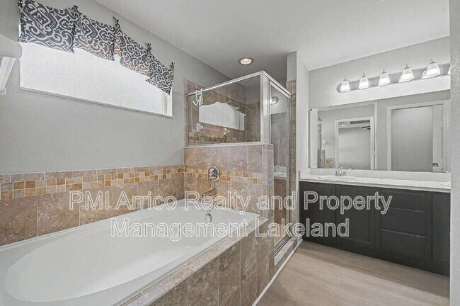 Building Photo - 7918 Chestnut View Dr