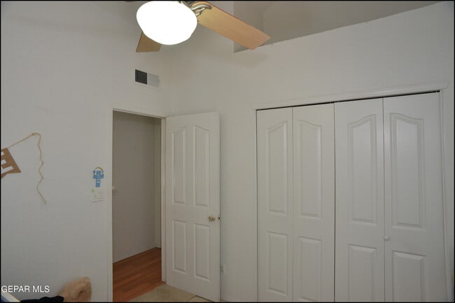 Building Photo - 7528 Luz De Lumbre Ave