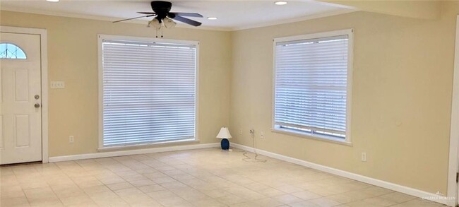 Building Photo - 2730 Ivy Ave