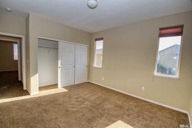 Building Photo - 3363 Fairway Ct