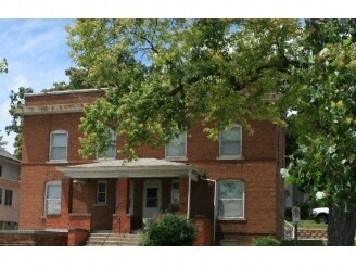 Building Photo - 604 S 35th St