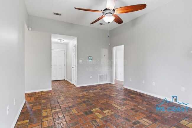 Building Photo - 14971 Camp Ln