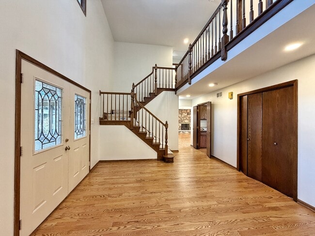 Building Photo - 6710 Wedgewood Ln