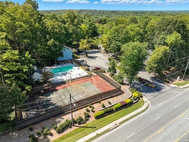 Building Photo - 6615 Sienna Ct