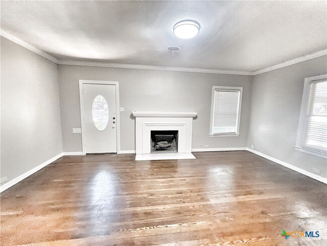 Building Photo - 127 Paloma Dr