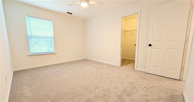 Building Photo - 521 Windstone Trail