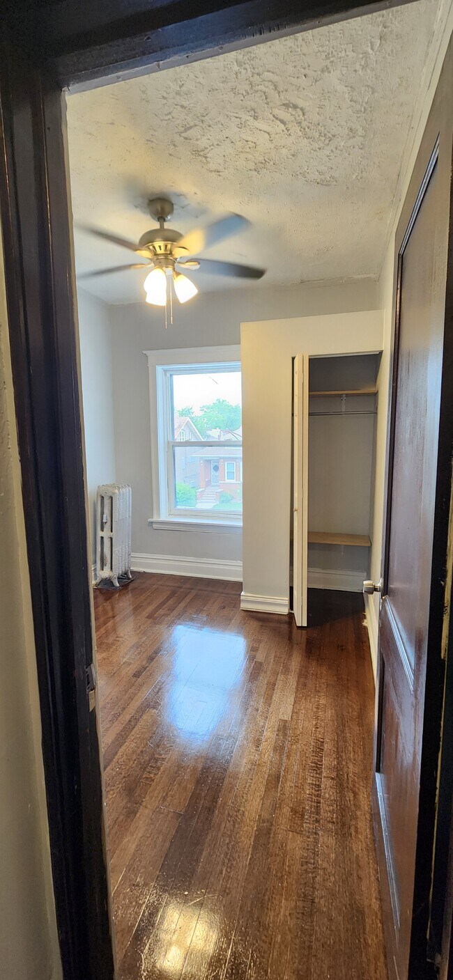 Building Photo - 7930 S Princeton Ave