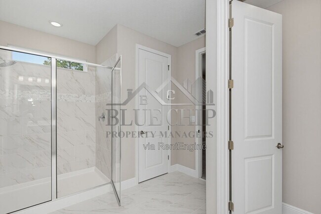 Building Photo - 1129 British Cir