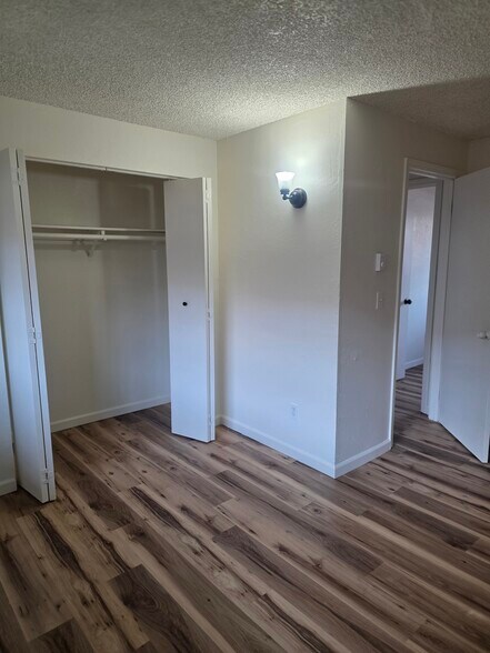 Building Photo - 534 Hamilton St