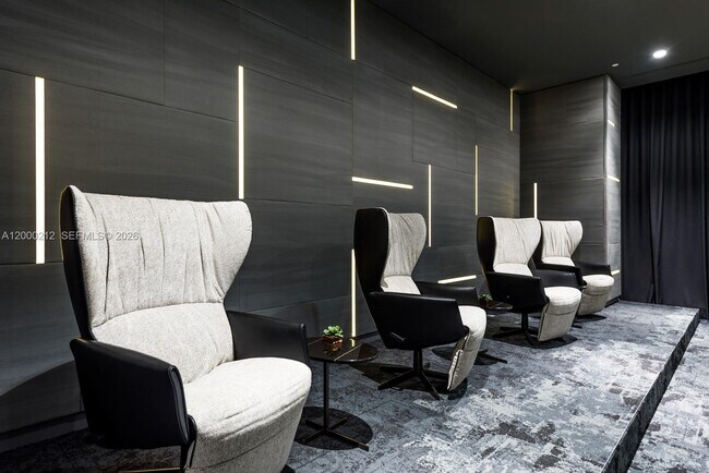 Building Photo - 45 SW 9th St