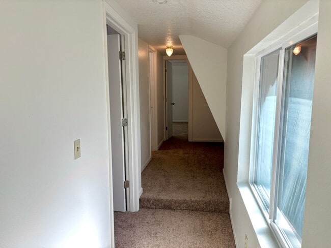 Building Photo - Charming Home in the Conveniently Located Southgate Neighborhood, Character-Rich Trims and Fully ...