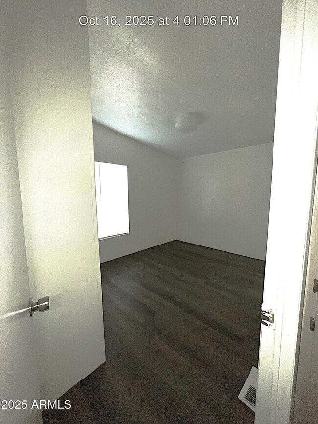 Building Photo - 22548 W Skinner Rd