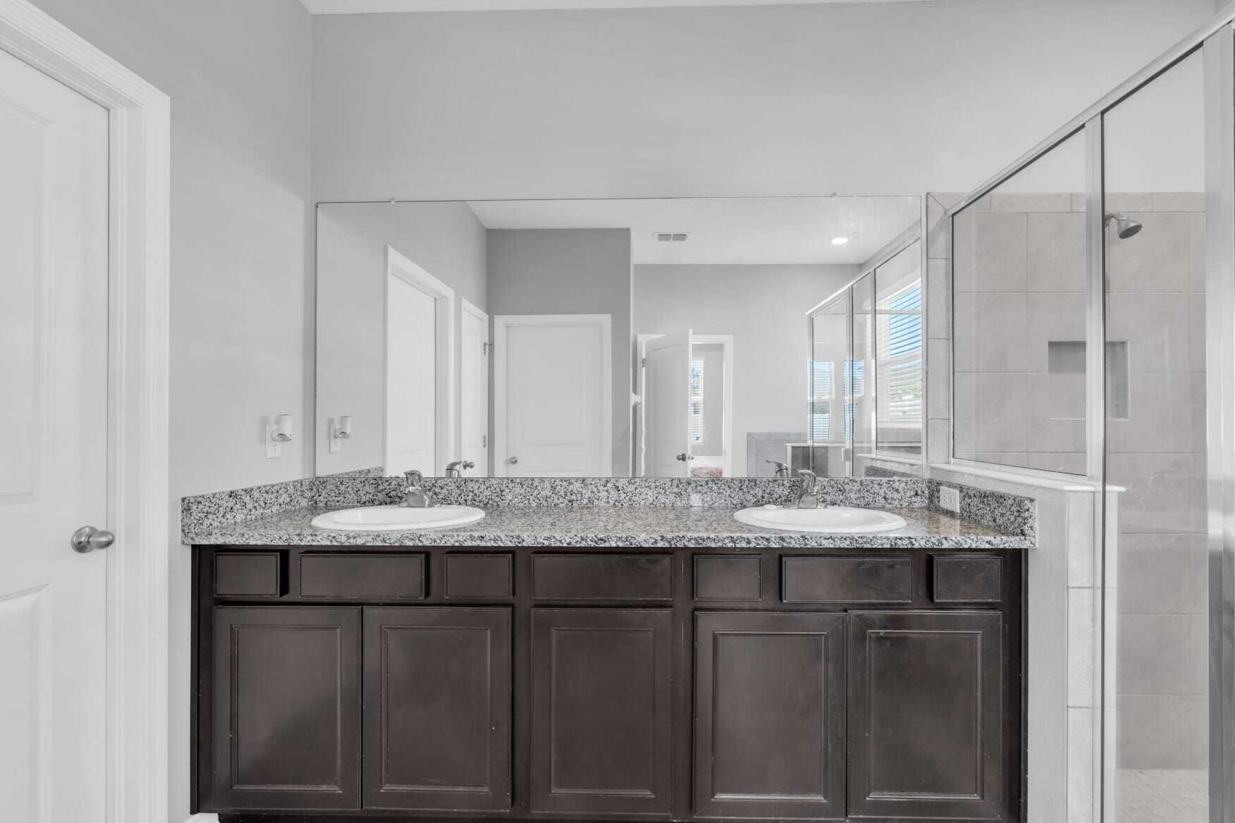 Building Photo - 528 Ocean Spray Dr