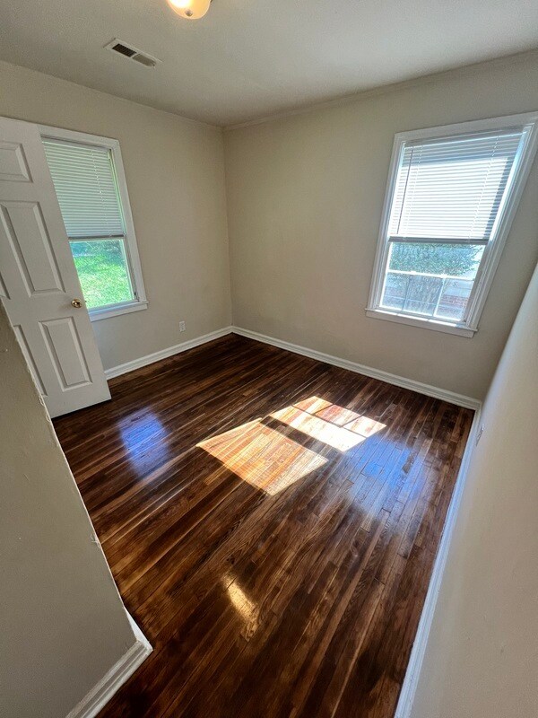 Building Photo - 4220 Fayette Cir