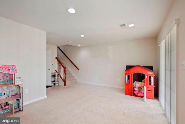 Building Photo - 8570 Crooked Tree Ln