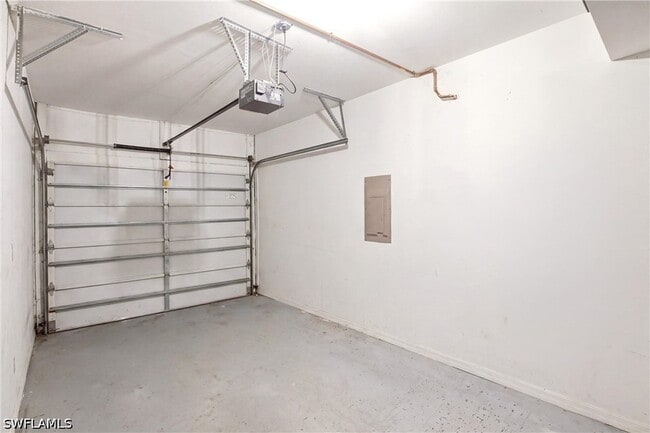 Building Photo - 505 Windsor Sq