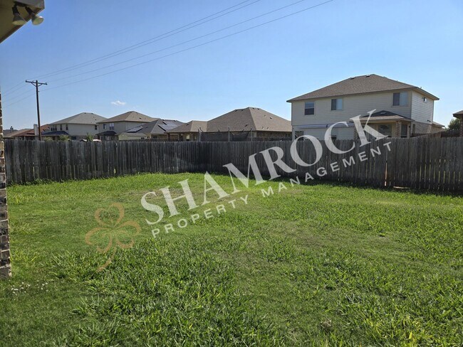 Building Photo - China Spring 4-Bedroom