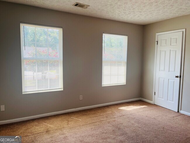 Building Photo - 605 Wilburn Ave