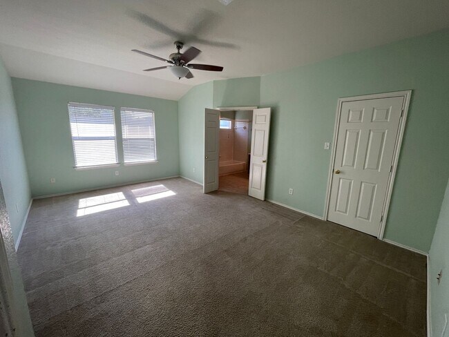 Building Photo - 5310 Donegal Bay Ct