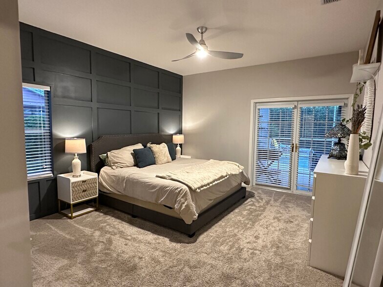 Building Photo - 5738 39th Street Cir E