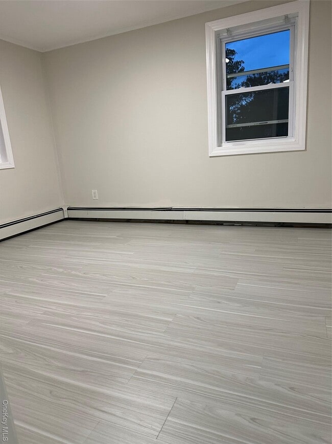 Building Photo - 72 Oakmont Ave