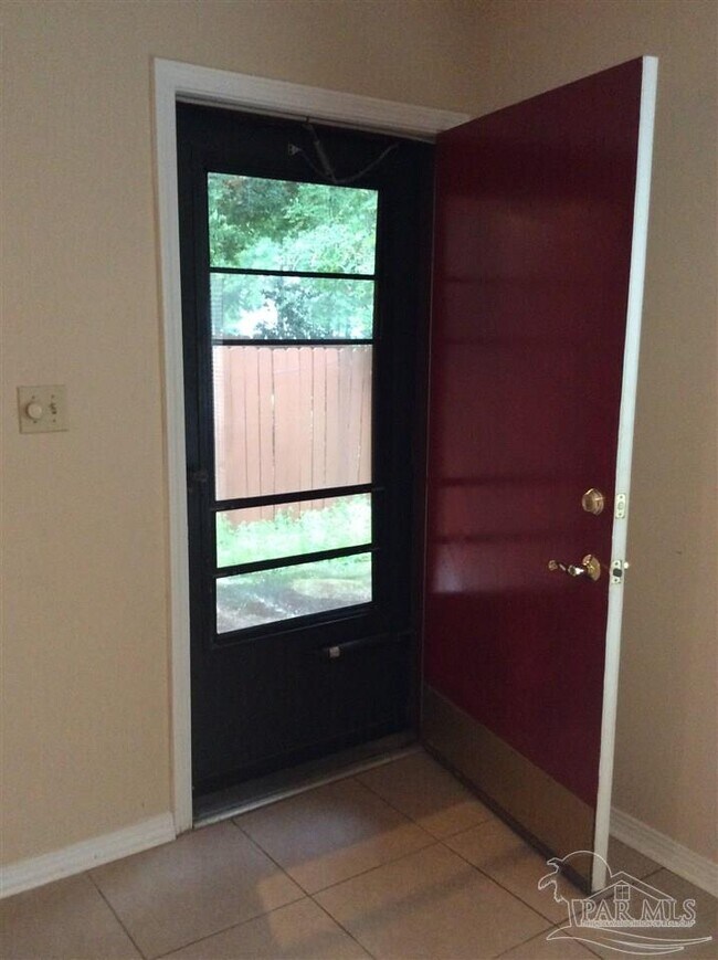 Building Photo - 2361 Sugartree Ct