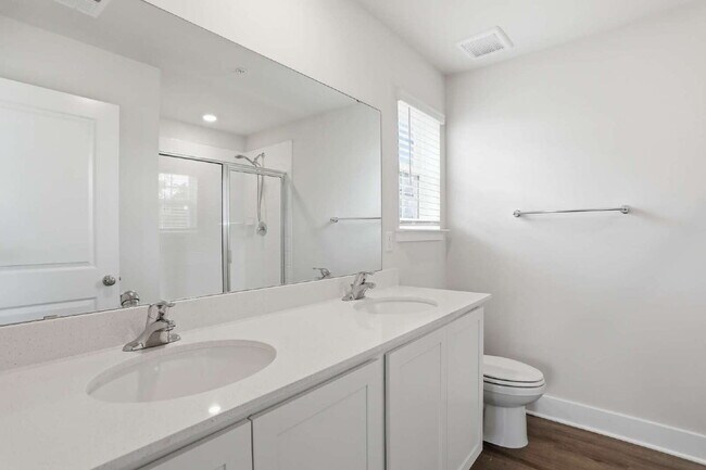 Building Photo - Welcome Home to This Beautiful 4-Bedroom Ranch-Style Gem
