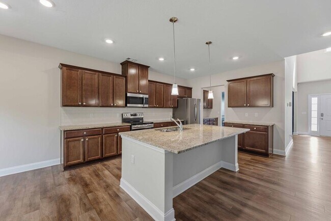 Building Photo - 112 White Oak Pl
