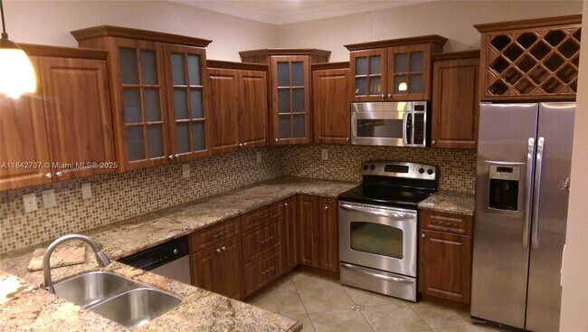 Building Photo - 4321 SW 160th Ave