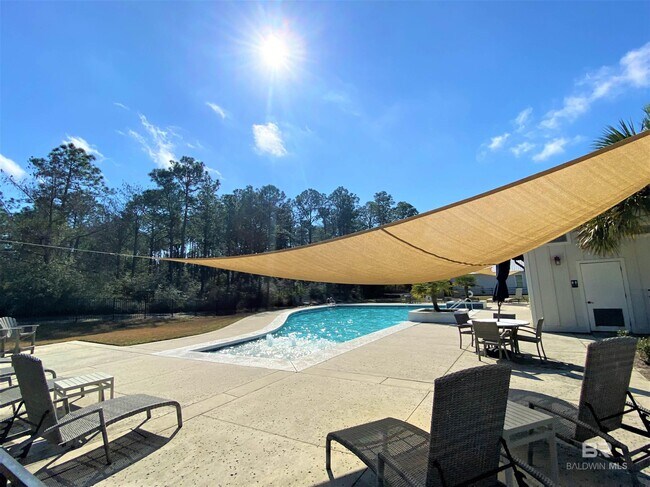 Building Photo - 2704 Bienville Ave