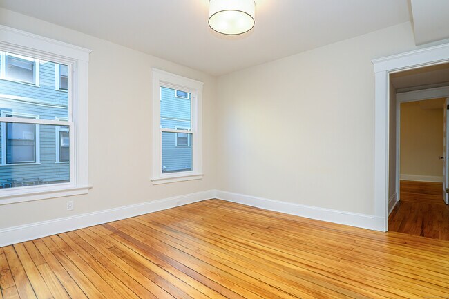 Building Photo - 27 Hubinger St