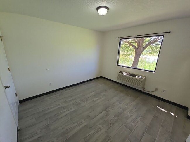 Primary Photo - 126 Alton Ave