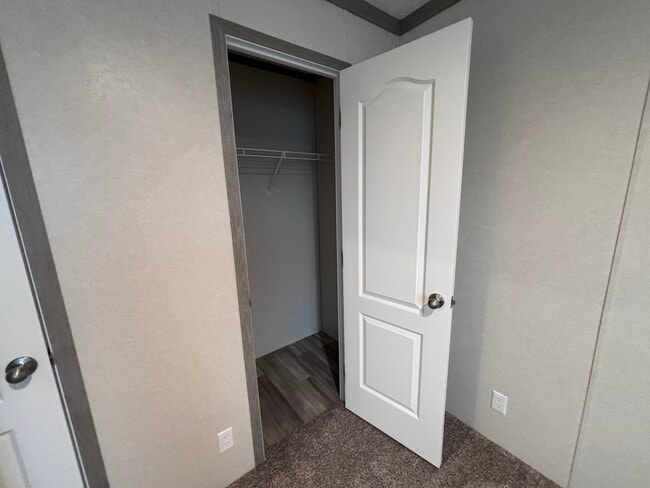 Building Photo - 282 Cambridge Dr