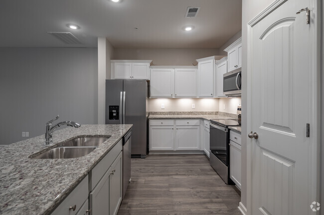 3BR, 2.5BA - B - 1,679SF - Kitchen - Dartford Townhomes