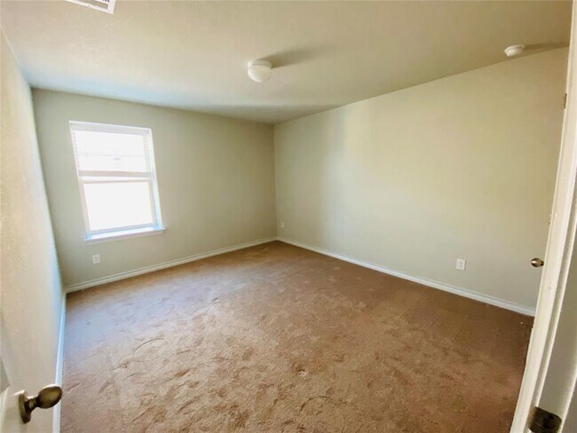 Building Photo - 708 Aliso Trail