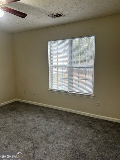 Building Photo - 5675 Hampton Ct